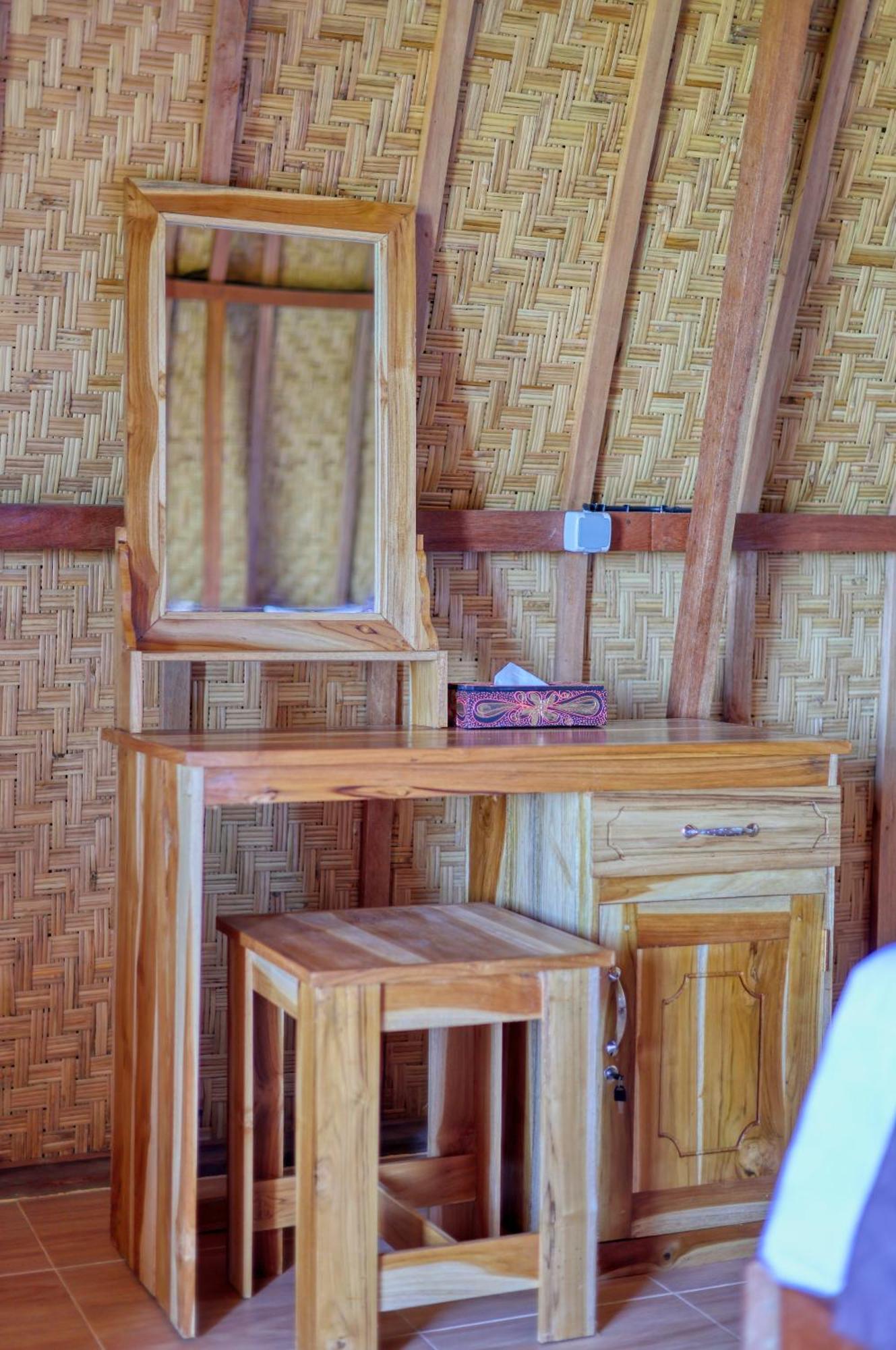 D Sebuluh Bungalow Batumadeg Room photo