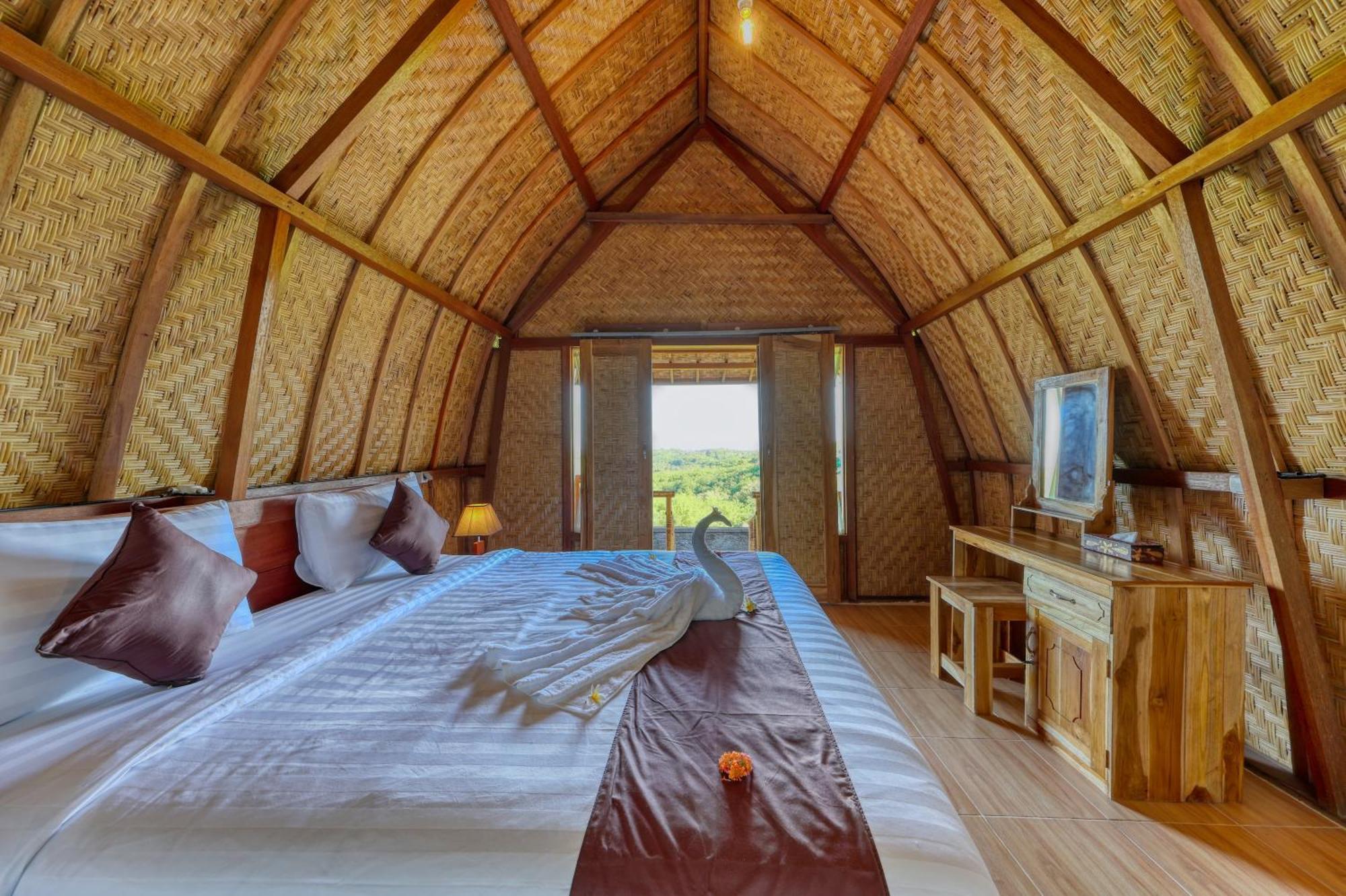 D Sebuluh Bungalow Batumadeg Room photo