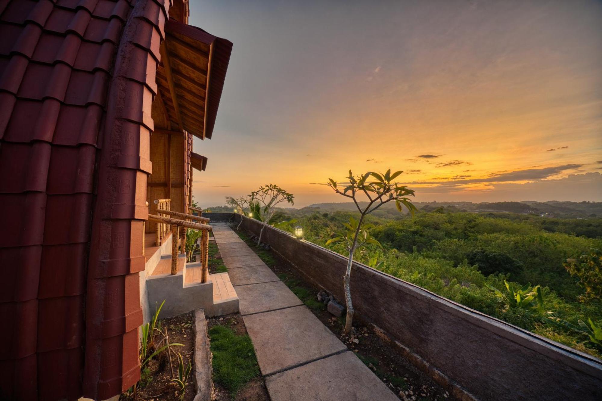 D Sebuluh Bungalow Batumadeg Exterior photo