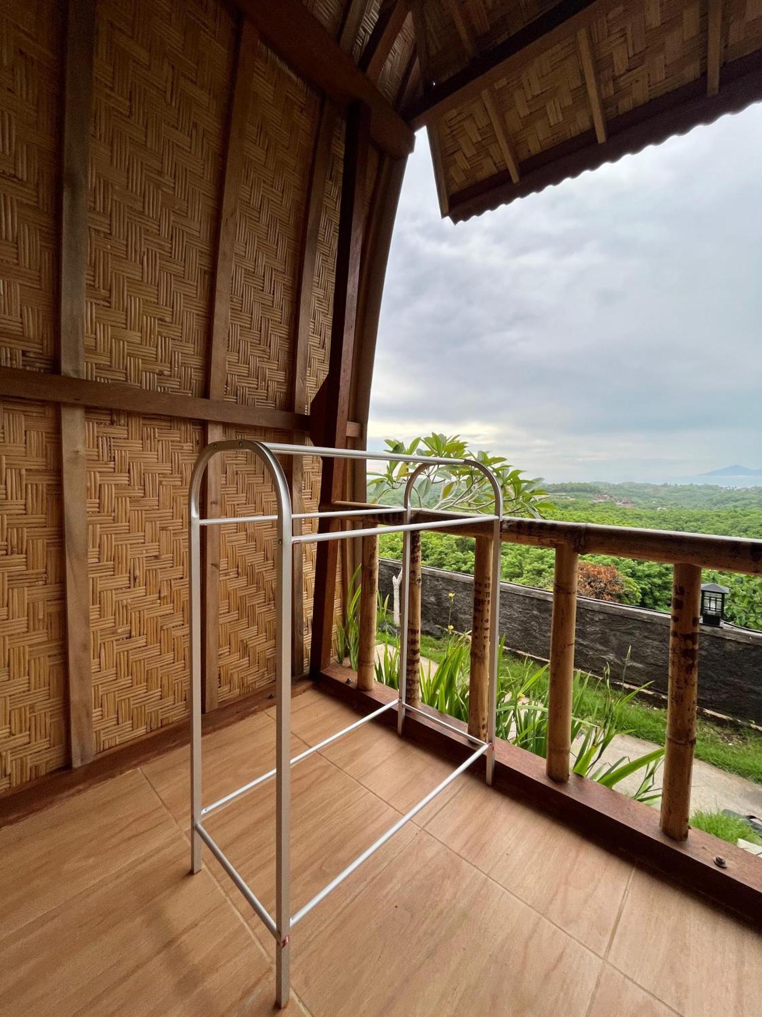 D Sebuluh Bungalow Batumadeg Room photo